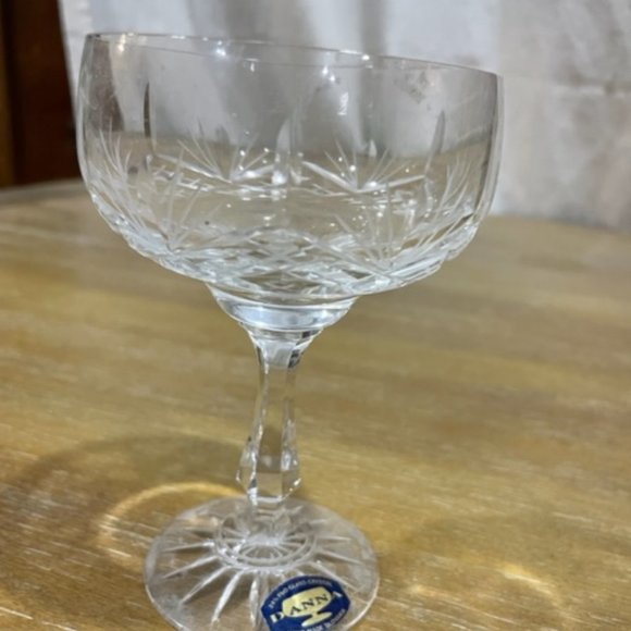SET OF 8 STEMMED VINTAGE CHRYSTAL CHAMPAIGN GLASSES - HAND MADE - Picture 6 of 6
